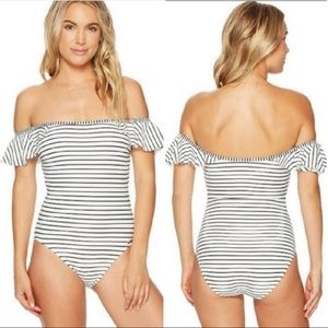 Swim suit size 8 Vince Camuto one piece